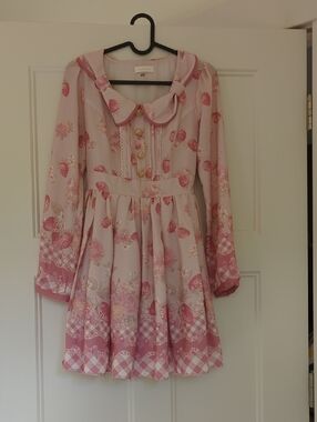 🍓 LIZ LISA Melo Strawberry Gingham Dress 🍓